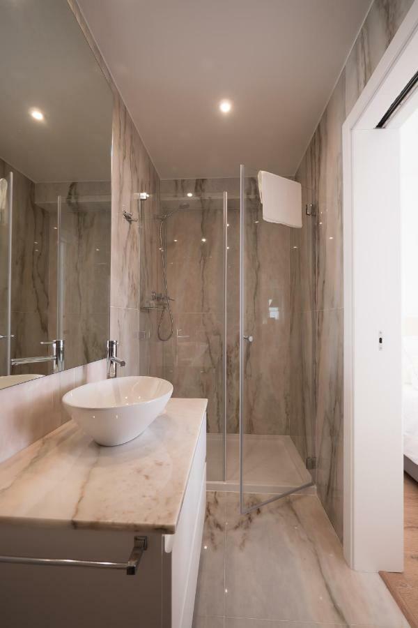 Castle Terrace Exclusive Apartment - Home By The Castle Apartment Lisboa Exterior foto